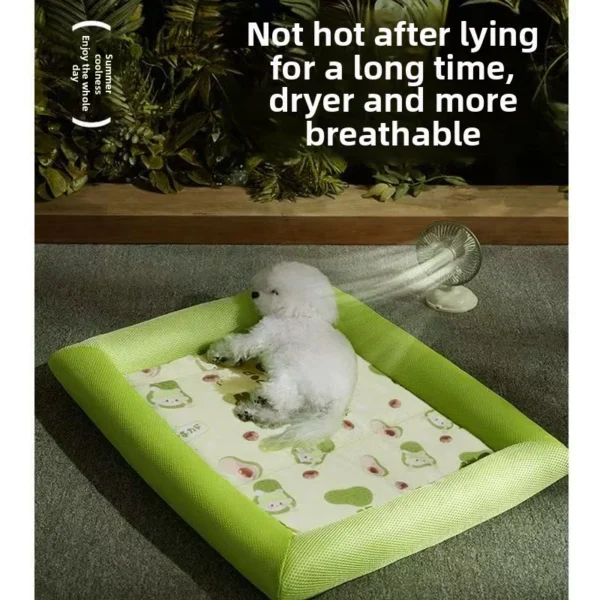 The new summer pet sleeping pad cat bed, Oxford fabric waterproof sandwich, breathable cat bed and dog bed, is suitable for cats